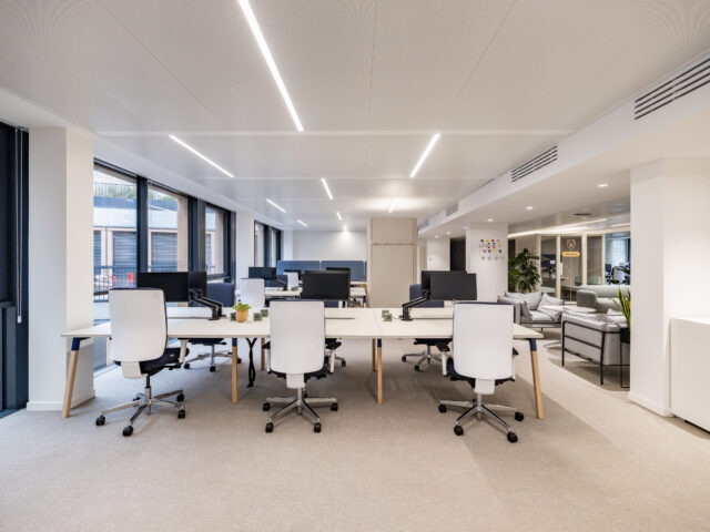 Aménagement d'un open space pour l'entreprise Brevo